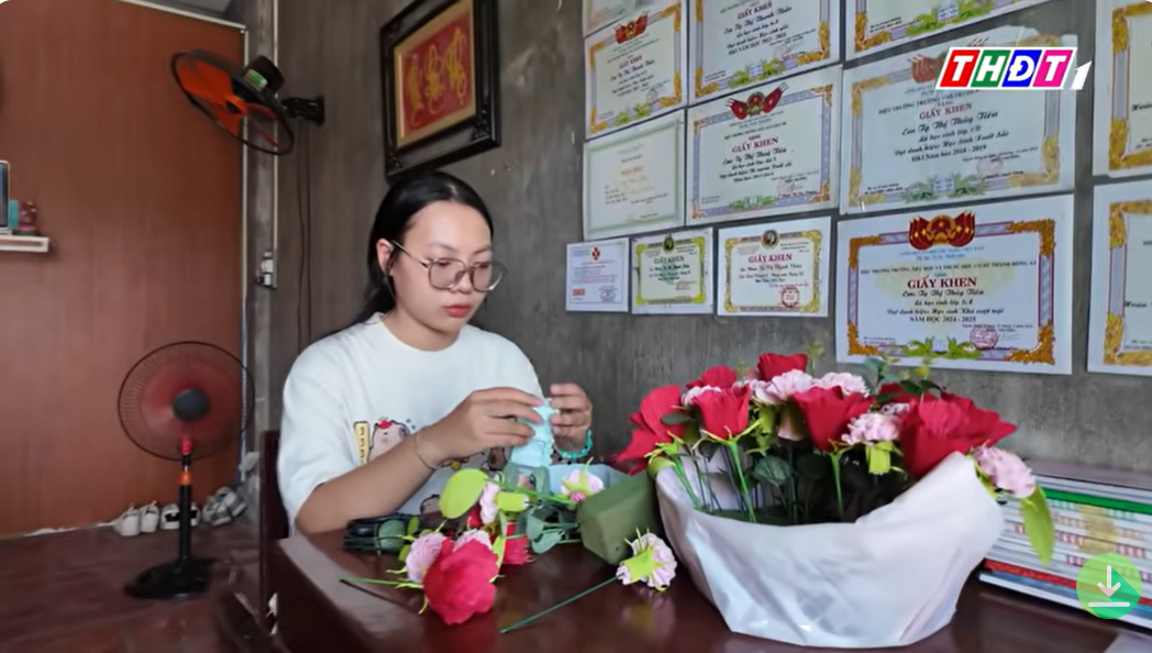 Cô học sinh khó khăn Tạ Thị Thanh Thảo nuôi ước mơ làm cô giáo dạy Sử