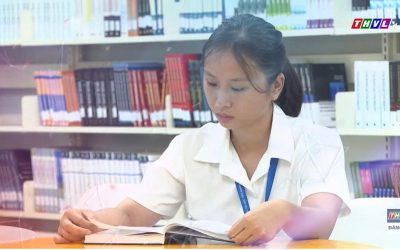 Mất cả cha lẫn mẹ cô học trò vẫn bước đến cùng với ước mơ đại học